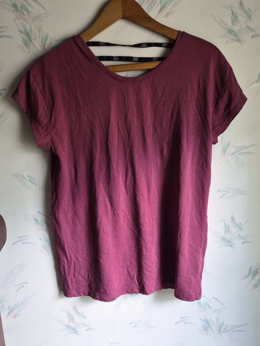 Victoria Sport By Victoria's Secret Burgundy Short Sleeve Tee Cutout Back XS